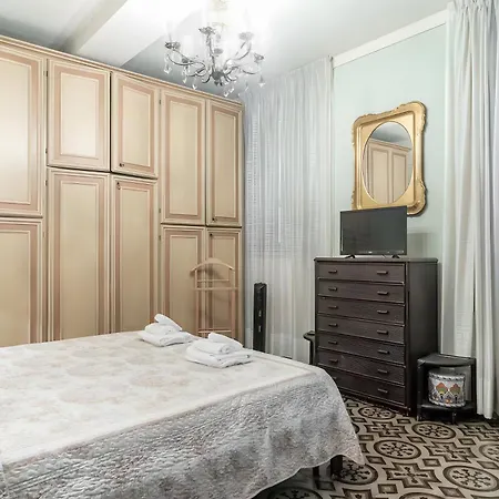 Villa Camelia - *
